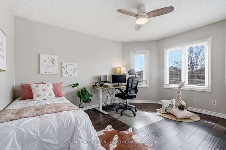 Photo 34 at 1323 Blackburn Drive, GA Glen Abbey, Oakville