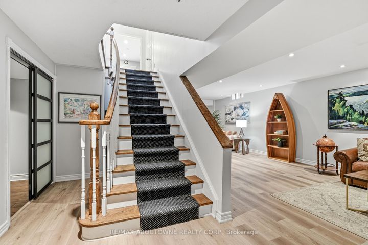 Photo 36 at 1323 Blackburn Drive, GA Glen Abbey, Oakville