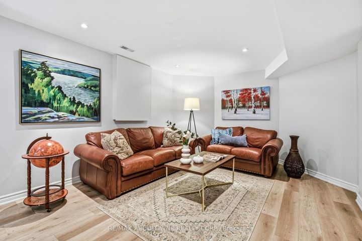 Photo 38 at 1323 Blackburn Drive, GA Glen Abbey, Oakville