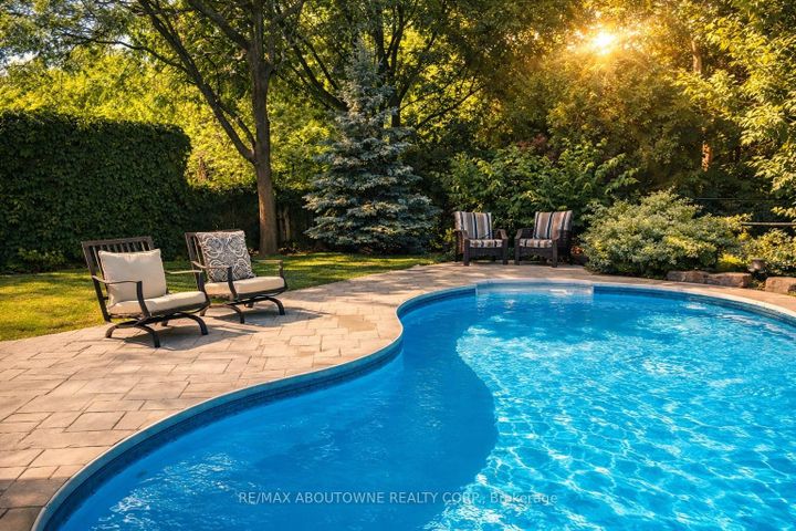 Photo 47 at 1323 Blackburn Drive, GA Glen Abbey, Oakville