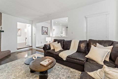 Photo 15 at 271 Rose Green Drive, Uplands, Vaughan