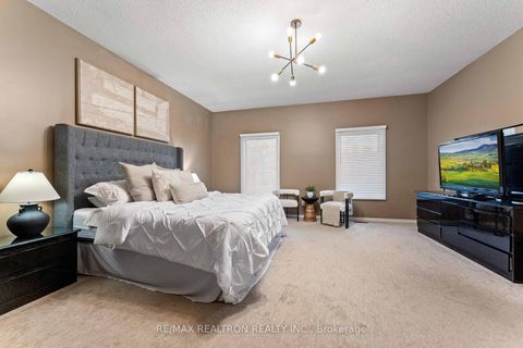 Photo 31 at 271 Rose Green Drive, Uplands, Vaughan