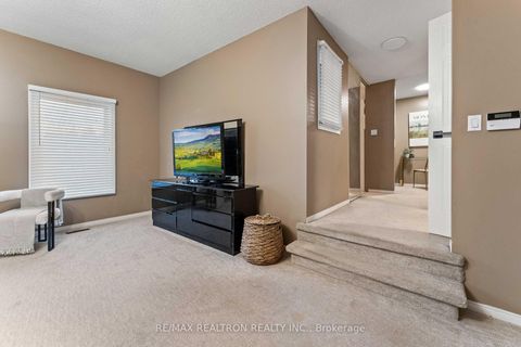 Photo 32 at 271 Rose Green Drive, Uplands, Vaughan