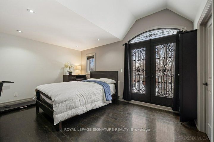 Photo 17 at 12 Willowhurst Crescent, Maryvale, Toronto