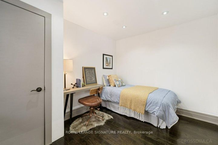 Photo 24 at 12 Willowhurst Crescent, Maryvale, Toronto