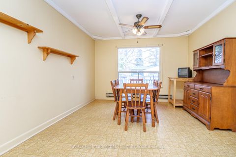 Photo 4 at 425 Centre Street E, Crosby, Richmond Hill