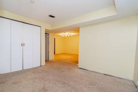 Photo 7 at 425 Centre Street E, Crosby, Richmond Hill