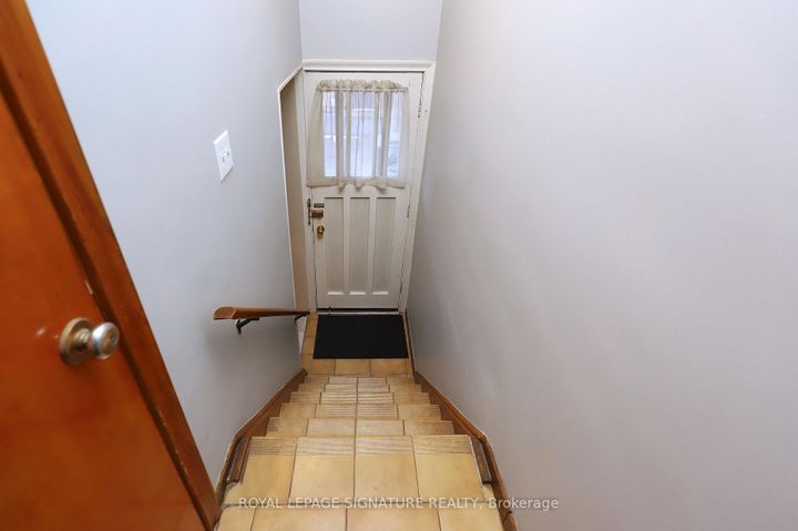 Photo 14 at 56 Wendell Avenue, Pelmo Park W4, Toronto