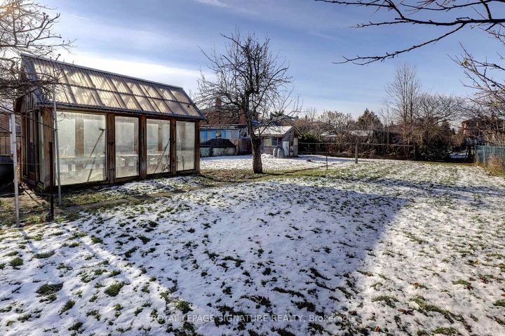 Photo 25 at 56 Wendell Avenue, Pelmo Park W4, Toronto