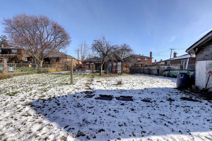 Photo 26 at 56 Wendell Avenue, Pelmo Park W4, Toronto