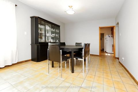 Photo 6 at 56 Wendell Avenue, Pelmo Park W4, Toronto