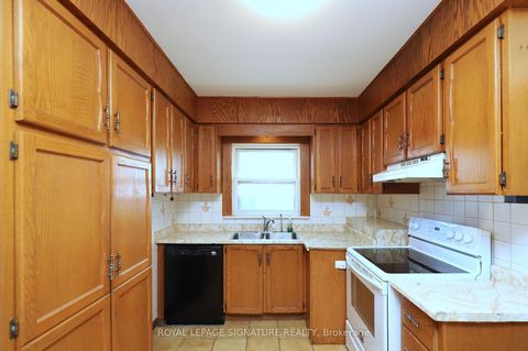 Photo 8 at 56 Wendell Avenue, Pelmo Park W4, Toronto