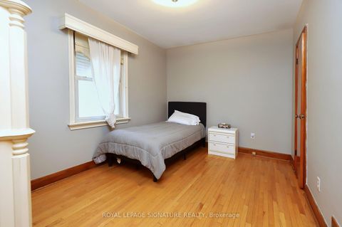 Photo 13 at 56 Wendell Avenue, Pelmo Park W4, Toronto