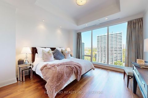 Photo 12 at 1001 - 206 Bloor Street W, Annex, Toronto