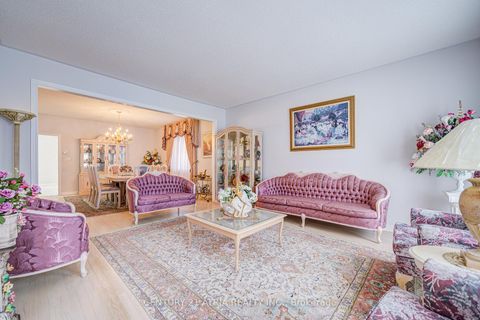 Photo 6 at 92 Springbrook Drive, Langstaff, Richmond Hill