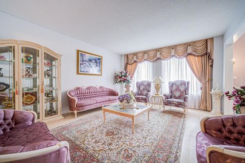 Photo 7 at 92 Springbrook Drive, Langstaff, Richmond Hill