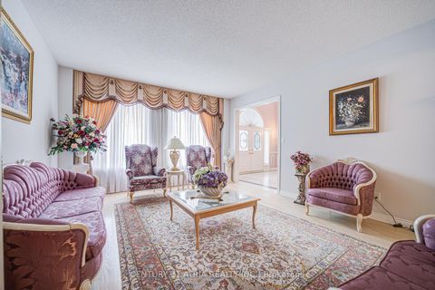 Photo 8 at 92 Springbrook Drive, Langstaff, Richmond Hill