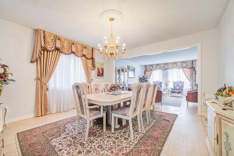 Photo 11 at 92 Springbrook Drive, Langstaff, Richmond Hill