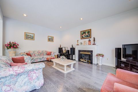 Photo 20 at 92 Springbrook Drive, Langstaff, Richmond Hill