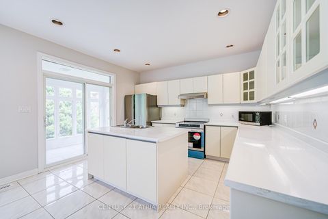 Photo 24 at 92 Springbrook Drive, Langstaff, Richmond Hill