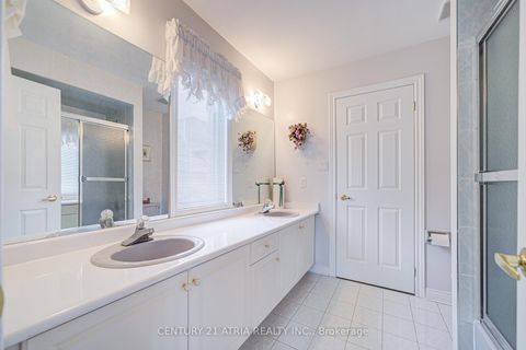 Photo 35 at 92 Springbrook Drive, Langstaff, Richmond Hill