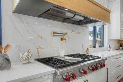 Photo 10 at 614 Roselawn Avenue, Northwood, Oshawa