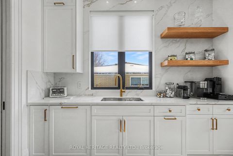 Photo 14 at 614 Roselawn Avenue, Northwood, Oshawa