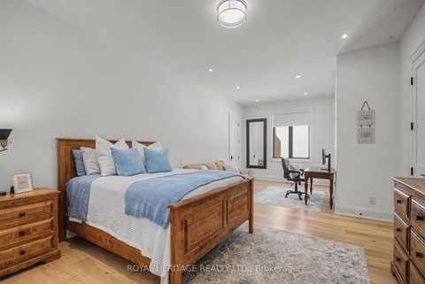 Photo 27 at 614 Roselawn Avenue, Northwood, Oshawa