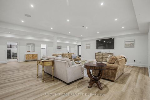 Photo 38 at 614 Roselawn Avenue, Northwood, Oshawa