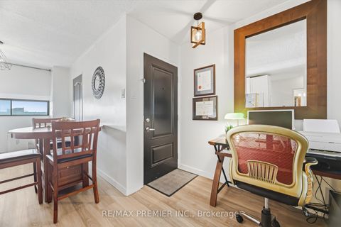 Photo 2 at 720 - 4645 Jane Street, Black Creek, Toronto