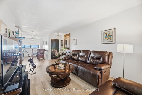 Photo 3 at 720 - 4645 Jane Street, Black Creek, Toronto