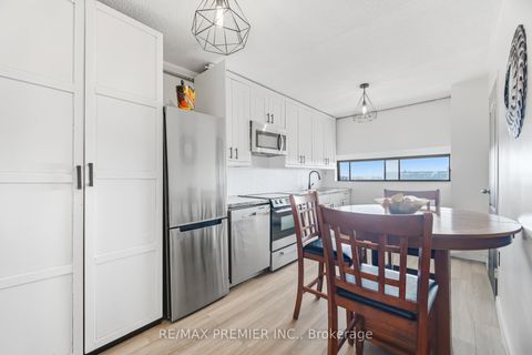 Photo 7 at 720 - 4645 Jane Street, Black Creek, Toronto