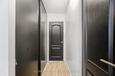 Photo 14 at 720 - 4645 Jane Street, Black Creek, Toronto