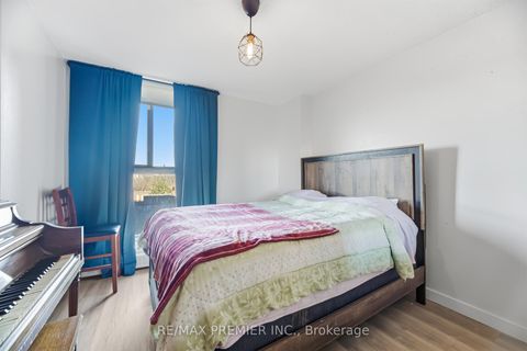Photo 15 at 720 - 4645 Jane Street, Black Creek, Toronto