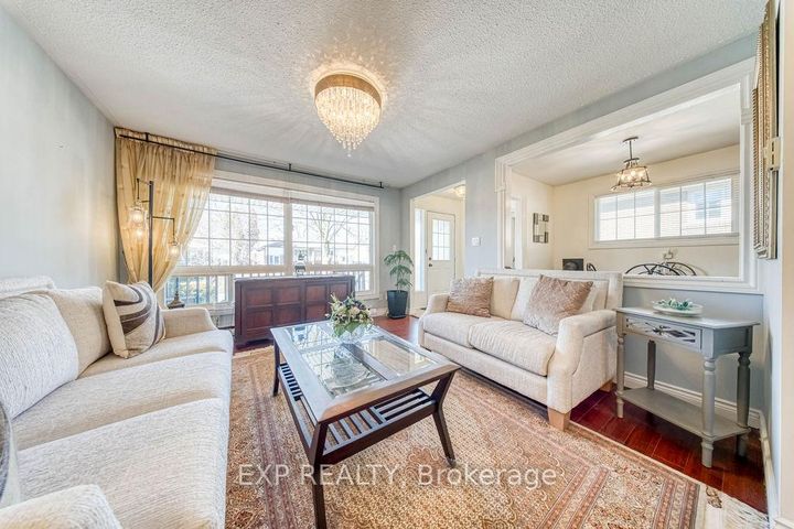 Photo 9 at 141 Angus Drive, Don Valley Village, Toronto