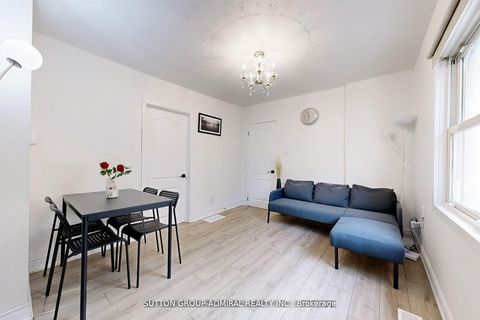 Photo 4 at 14 Spears Street, Smythe, Toronto