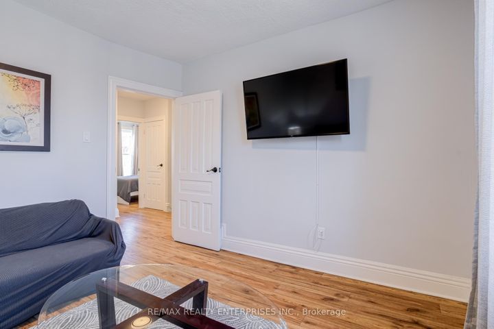 Photo 10 at 20 Sherman Avenue S, Gibson, Hamilton