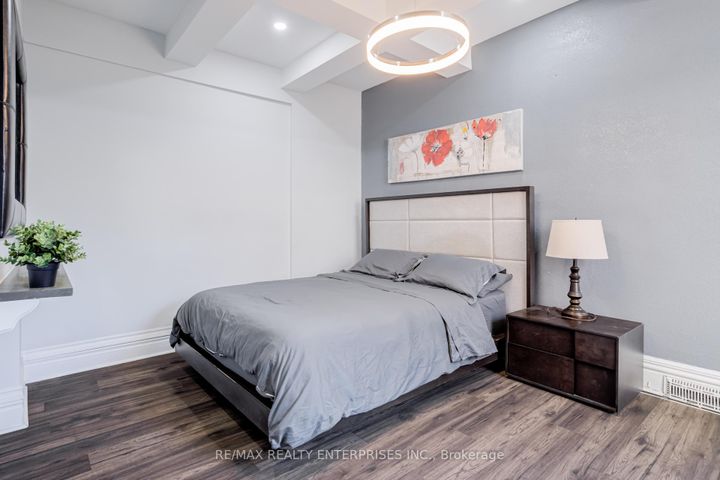 Photo 29 at 20 Sherman Avenue S, Gibson, Hamilton