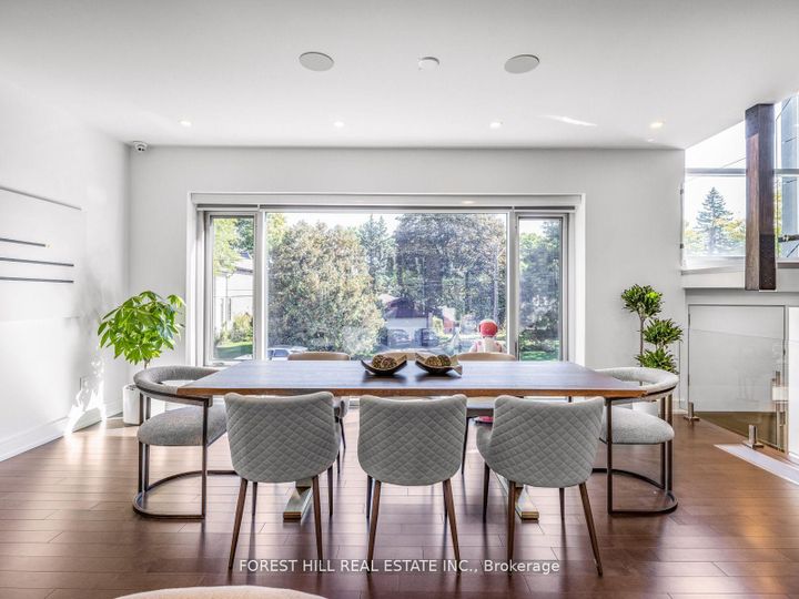 Photo 5 at 16 Viamede Crescent, Bayview Village, Toronto