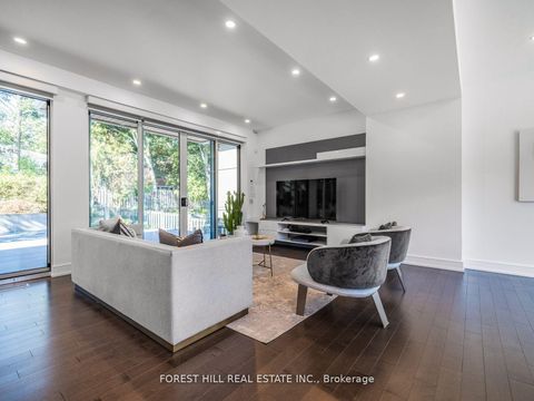 Photo 4 at 16 Viamede Crescent, Bayview Village, Toronto