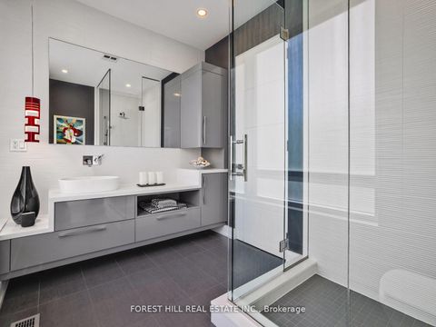 Photo 12 at 16 Viamede Crescent, Bayview Village, Toronto