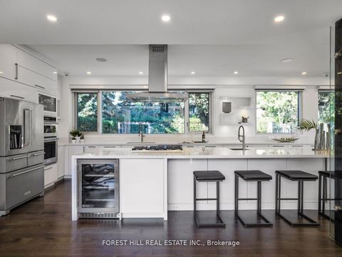 Photo 13 at 16 Viamede Crescent, Bayview Village, Toronto