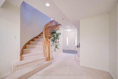 Photo 4 at 108 - 190 Harding Boulevard W, North Richvale, Richmond Hill