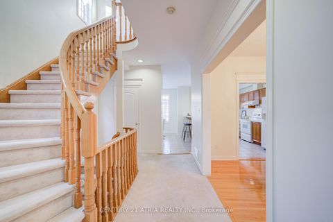 Photo 11 at 108 - 190 Harding Boulevard W, North Richvale, Richmond Hill