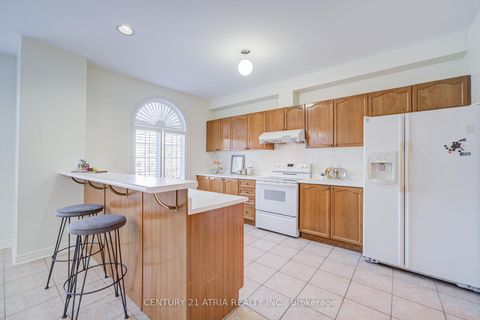 Photo 18 at 108 - 190 Harding Boulevard W, North Richvale, Richmond Hill