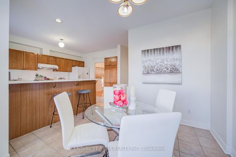 Photo 24 at 108 - 190 Harding Boulevard W, North Richvale, Richmond Hill