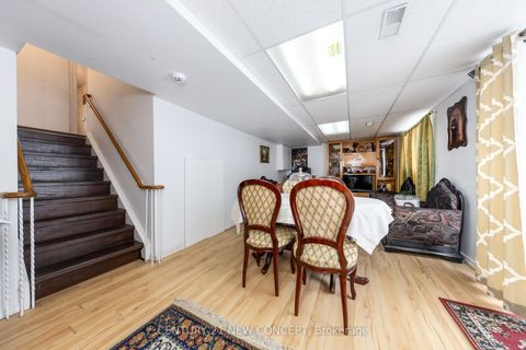 Photo 44 at 40 Farmview Crescent, Henry Farm, Toronto