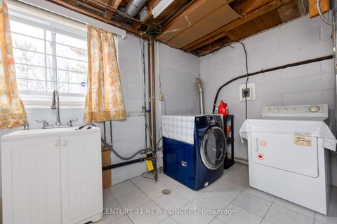 Photo 49 at 40 Farmview Crescent, Henry Farm, Toronto