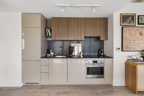 Photo 7 at 3509 - 161 Roehampton Avenue, Mount Pleasant West, Toronto