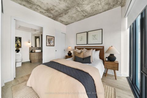 Photo 11 at 3509 - 161 Roehampton Avenue, Mount Pleasant West, Toronto